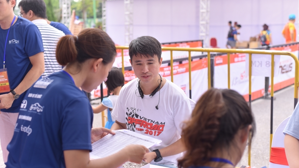 Vận động viên Otofun Marathon 2019 nô nức đến nhận race-kit trước giải chạy