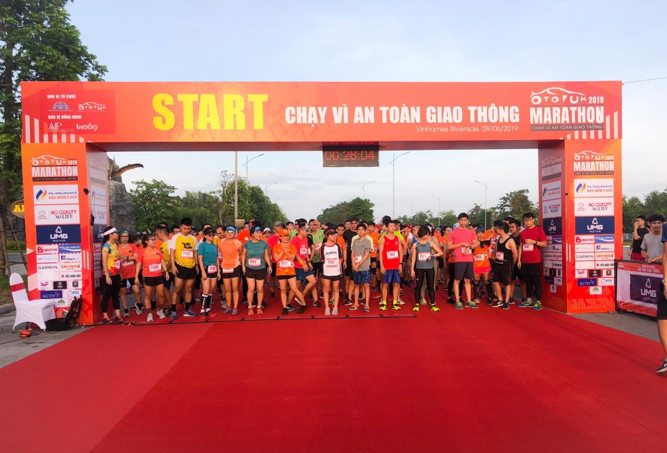 Otofun Marathon 2019: Đã tìm được chủ nhân xe máy điện VinFast Klara otofun marathon 2019 da tim duoc chu nhan xe may dien vinfast klara