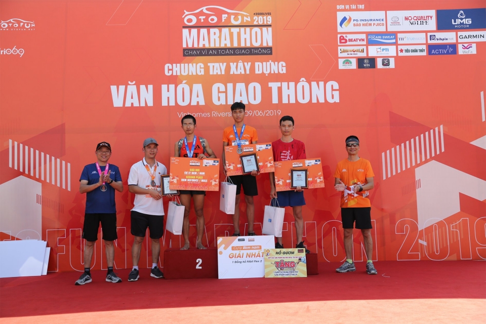 Otofun Marathon 2019 vinh danh các nhà vô địch otofun marathon 2019 vinh danh cac nha vo dich