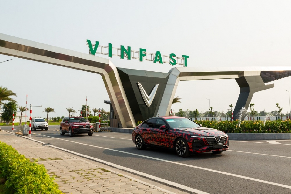 Hai chiếc VinFast Lux đã trải qua điều gì trong hành trình chạy thử xuyên Việt? hai chiec vinfast lux da trai qua dieu gi trong hanh trinh chay thu xuyen viet