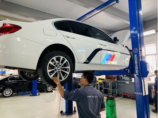 Thaco và BMW phối hợp thực hiện chương trình chăm sóc tận nơi 'BMW Service Clinic' thaco va bmw phoi hop thuc hien chuong trinh cham soc tan noi bmw service clinic