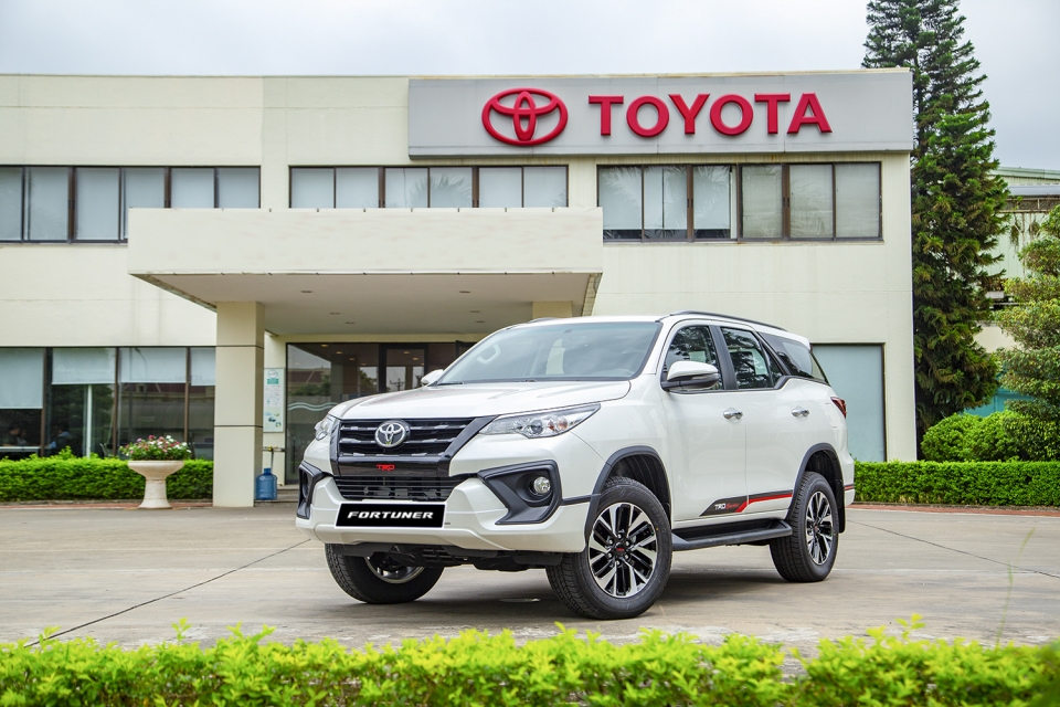 nua trieu xe cua toyota viet nam xuat xuong va vai tro cua mau fortuner