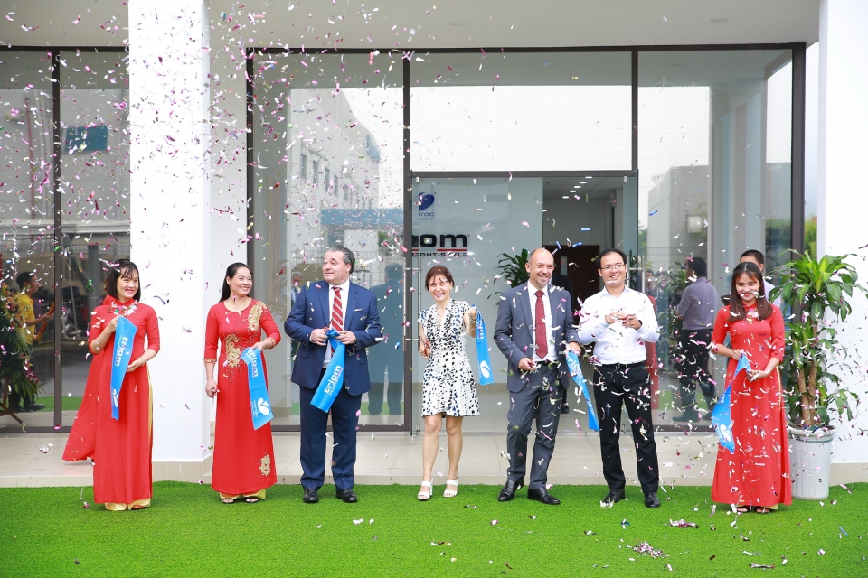 Triom Việt Nam đầu tư 5.000m2 mở rộng nhà máy sản xuất đèn ô tô, xe máy triom viet nam dau tu 5000m2 mo rong nha may san xuat den o to xe may