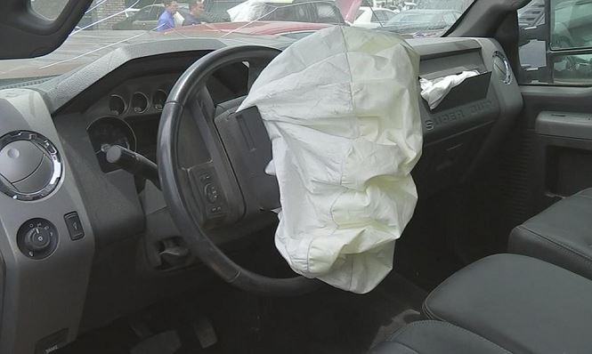 Ford chấp nhận nộp phạt 299 triệu USD cho lỗi túi khí Takata ford chap nhan nop phat 299 trieu usd cho loi tui khi takata