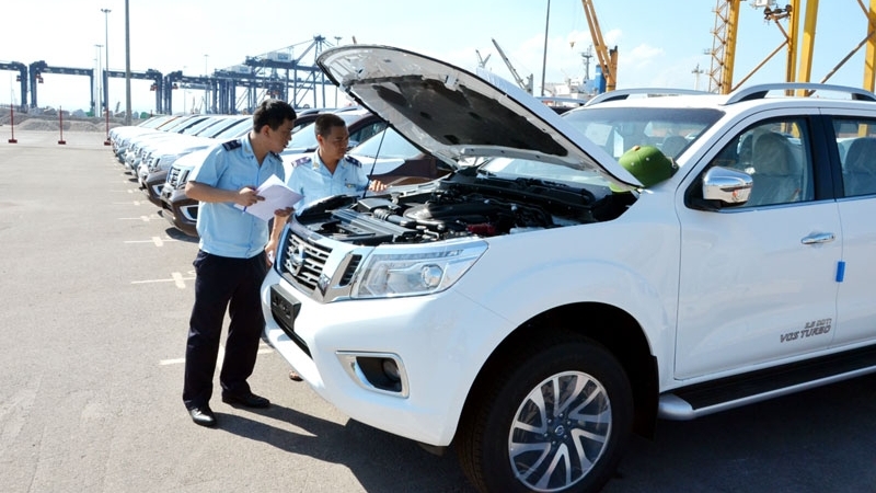 Lượng xe nhập giảm mạnh cuối tháng 7, thị trường bão hòa?
