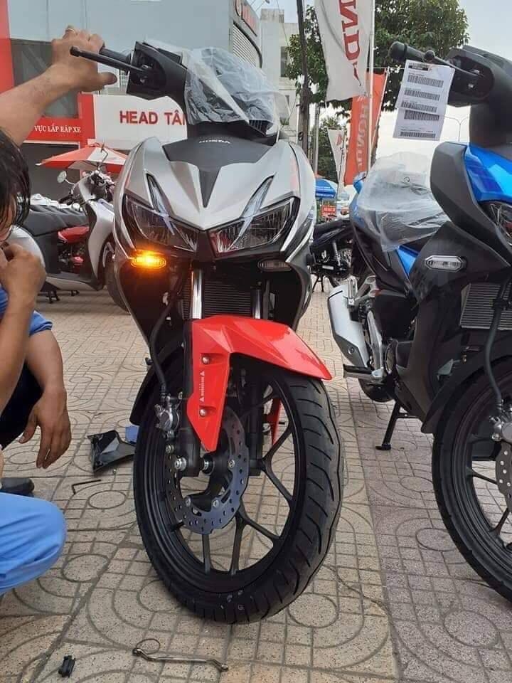 Doanh số xe máy tiếp tục sụt giảm trong nửa đầu 2019 vamm doanh so xe may lien tiep sut giam trong nua dau 2019