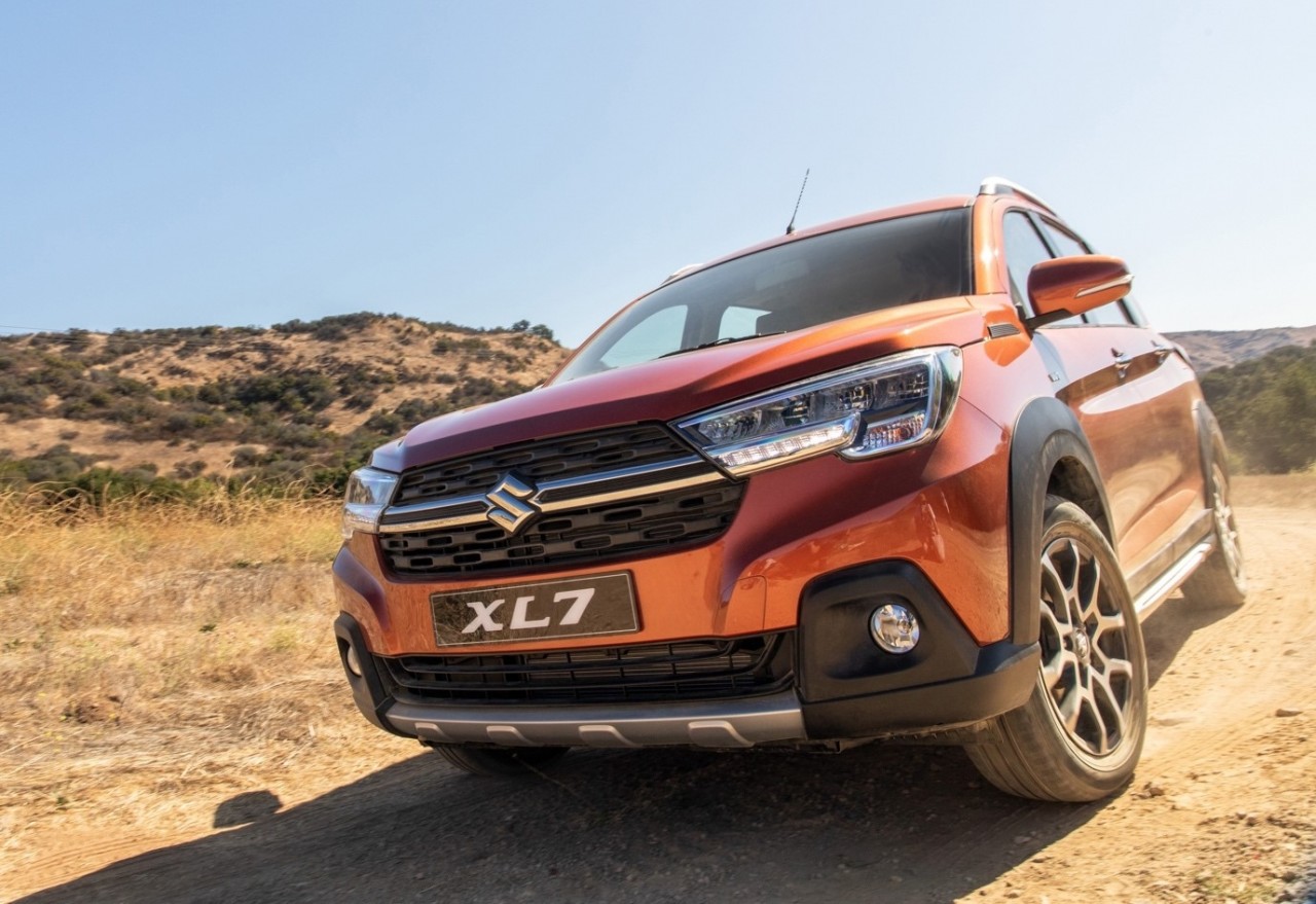 Suzuki ra mắt XL7 hoàn toàn mới: SUV 7 chỗ mạnh mẽ sẵn sàng cho khởi đầu mới suzuki ra mat xl7 hoan toan moi suv 7 cho manh me san sang cho khoi dau moi