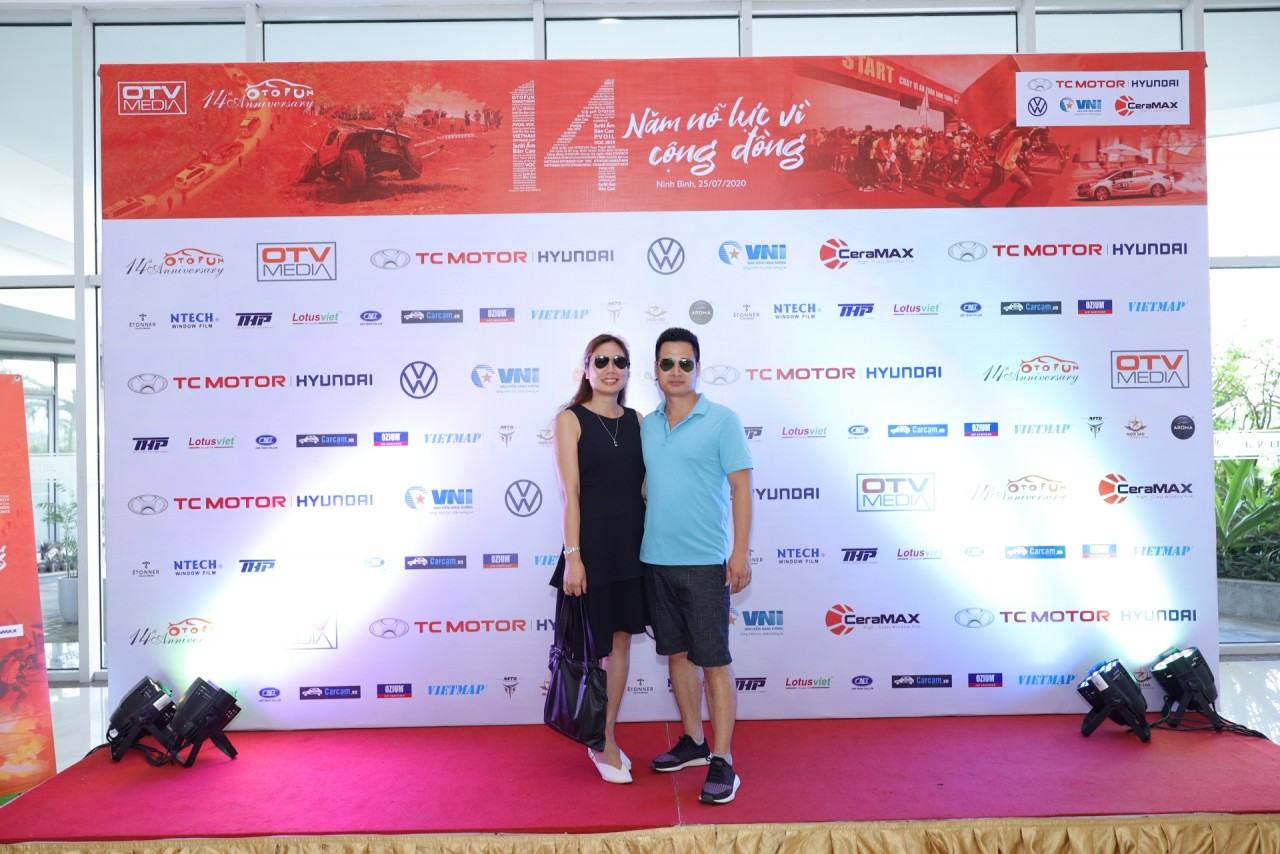 dien dan otofun tung bung chao don sinh nhat lan thu 14