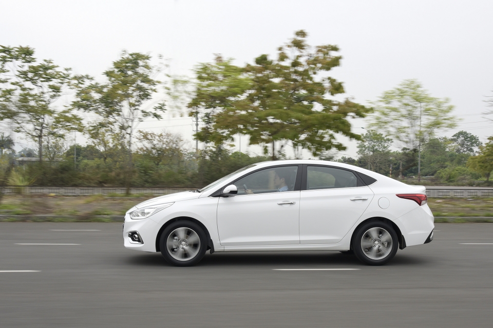 doanh so xe cua hyundai thanh cong giam trong thang 7
