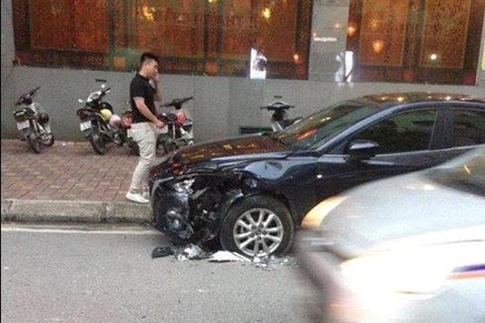 xe dien hyundai grand i10 ha guc 10 nguoi truoc khi bi tom gon