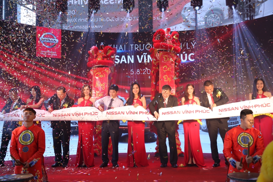 Nissan Việt Nam khai trương đại lý thứ 22 nissan viet nam chao don thanh vien thu 22 dai ly nissan vinh phuc