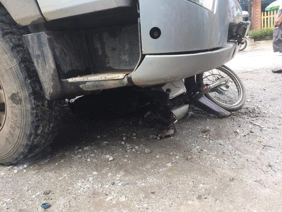 nguoi dan ong thoat chet ngoan muc ngay duoi banh xe tai tai quoc lo 70