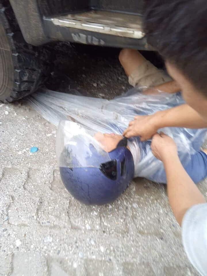 nguoi dan ong thoat chet ngoan muc ngay duoi banh xe tai tai quoc lo 70
