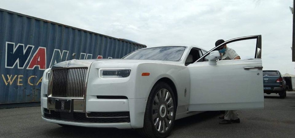 Siêu phẩm Rolls-Royce Phantom Tranquillity thứ 2 về Việt Nam ra Hà Nội