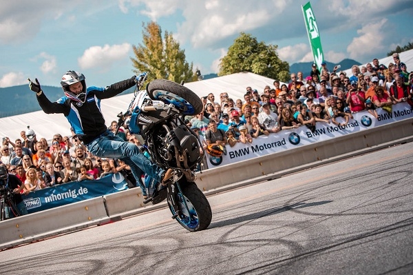 Thaco lần đầu tổ chức BMW Motorrad Day & BMW Joyfest tại Việt Nam thaco lan dau to chuc bmw motorrad day bmw joyfest o viet nam