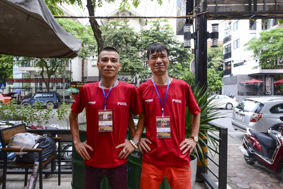 cac van dong vien no nuc tham gia buoi kham xe truoc them voc 2018