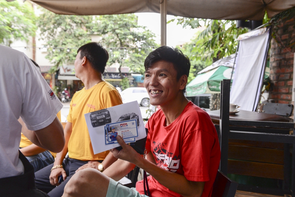 cac van dong vien no nuc tham gia buoi kham xe truoc them voc 2018