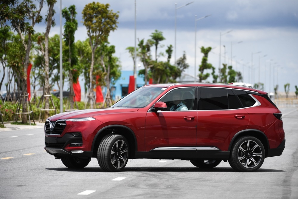 Vinfast tiếp tục bán hơn 2.000 xe trong tháng 8/2021