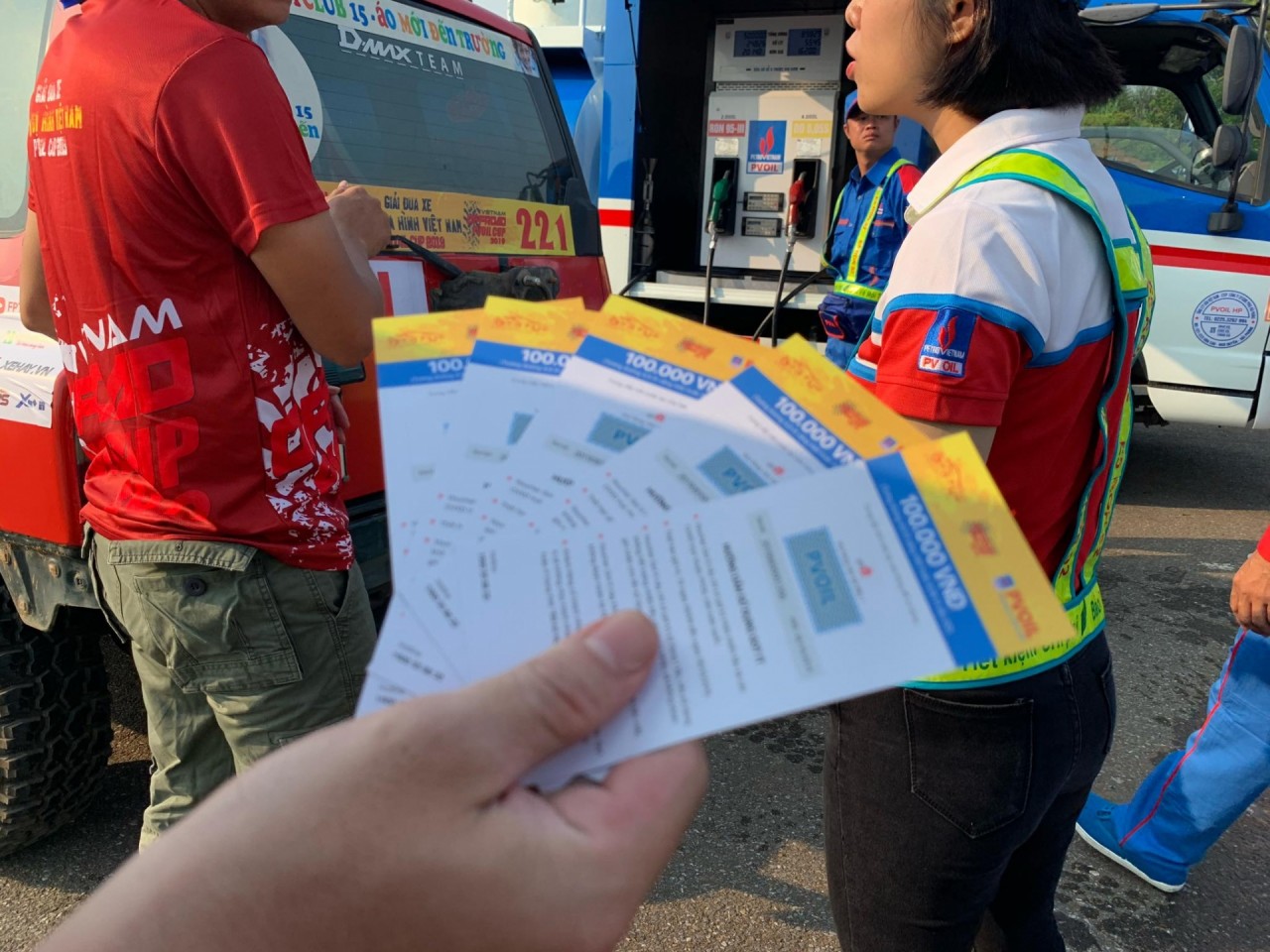 khai truong khu vuc pvoil zone chao mung giai dau pvoil voc 2019