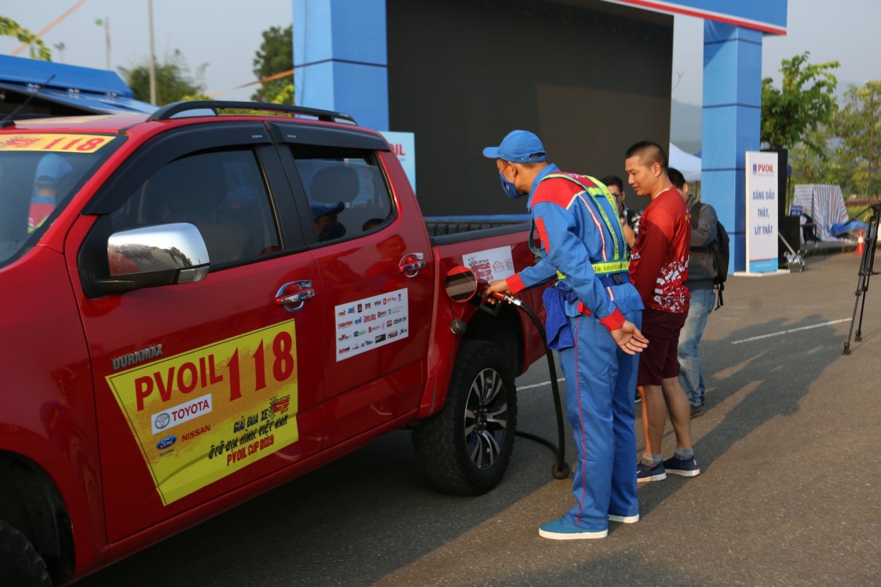 khai truong khu vuc pvoil zone chao mung giai dau pvoil voc 2019