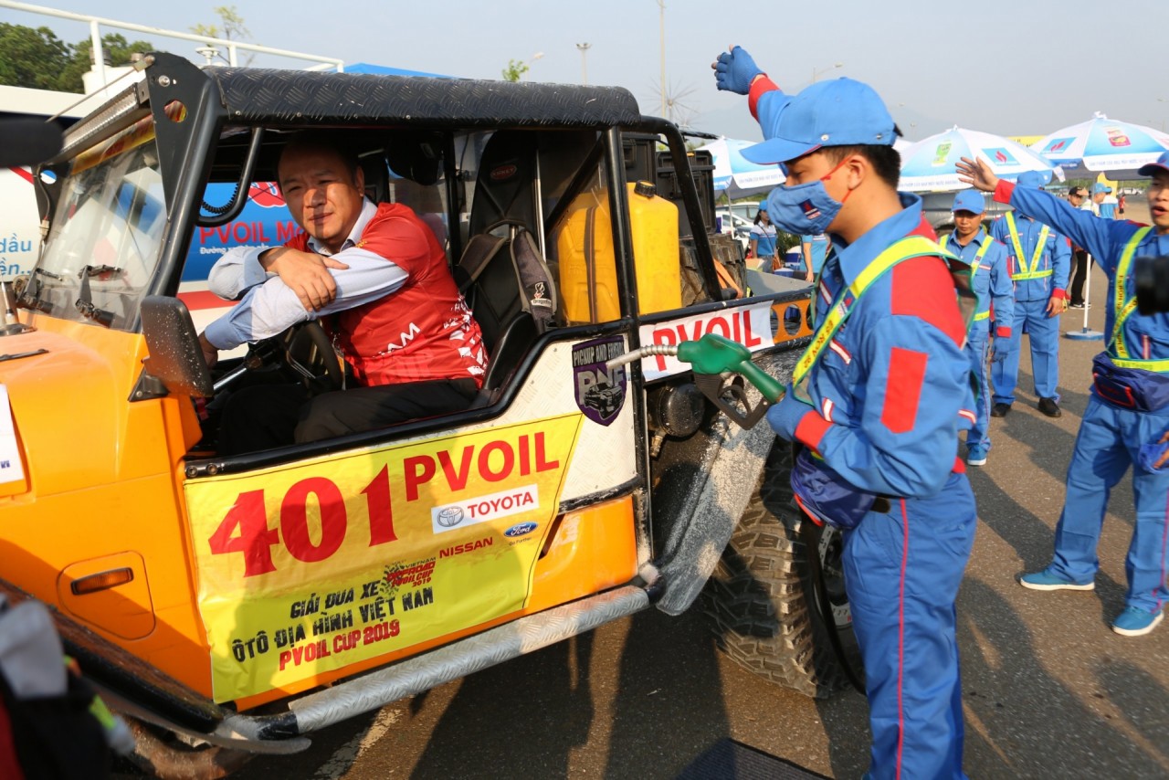 khai truong khu vuc pvoil zone chao mung giai dau pvoil voc 2019