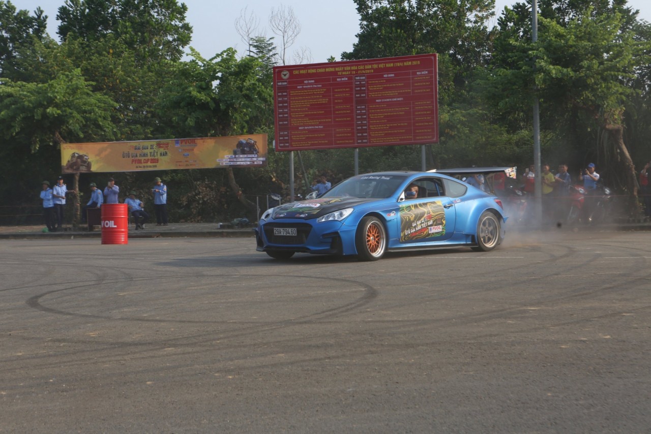 Mãn nhãn với màn Drift show mở màn giải đấu PVOIL VOC 2019 man nhan voi man drift show mo man giai dau pvoil voc 2019