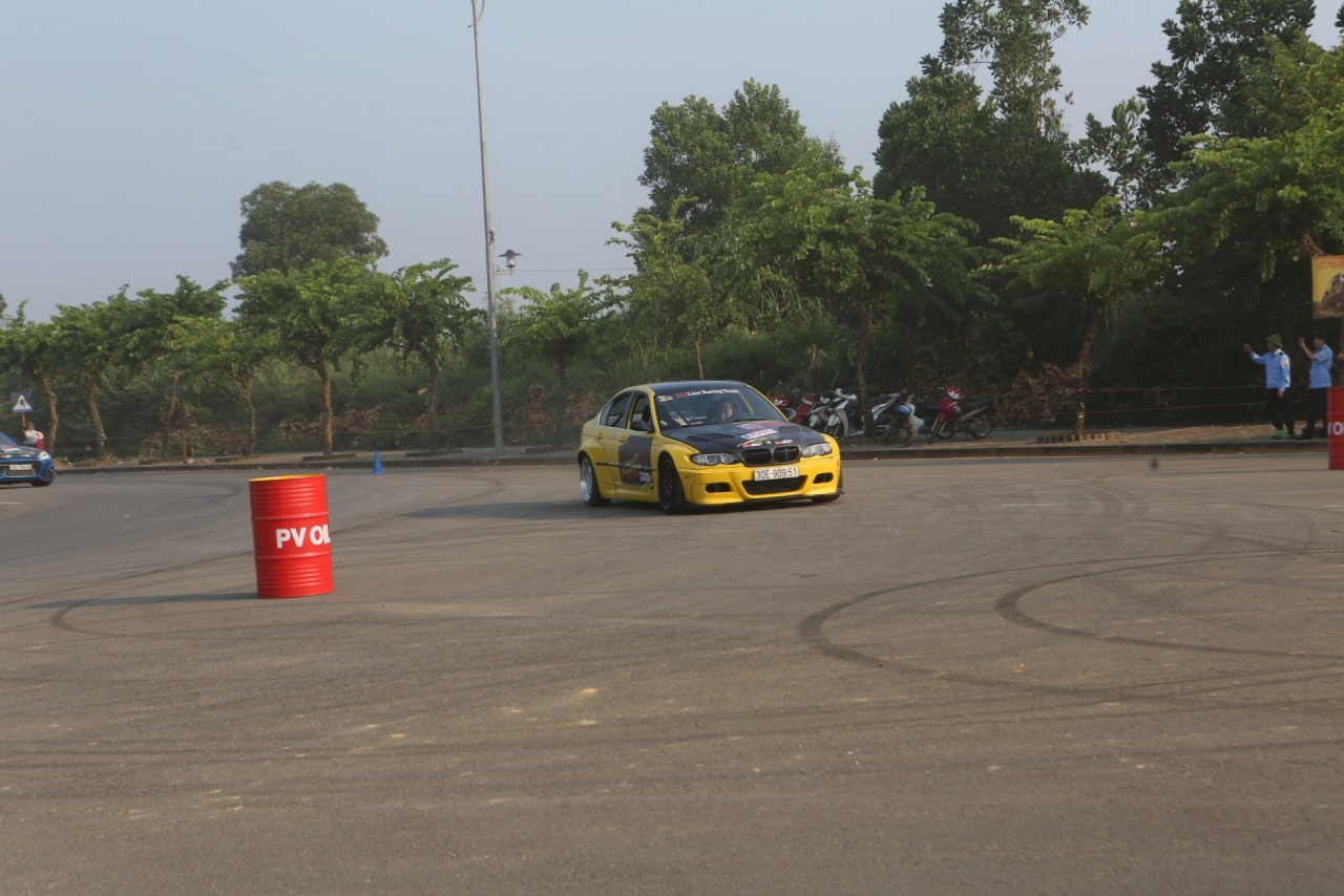 Mãn nhãn với màn Drift show mở màn giải đấu PVOIL VOC 2019 man nhan voi man drift show mo man giai dau pvoil voc 2019