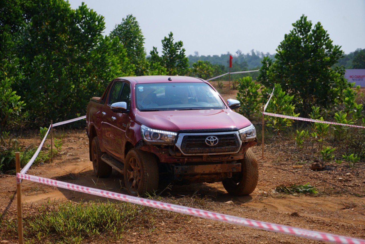 co gi hap dan tai gian hang toyota o pvoil voc 2019