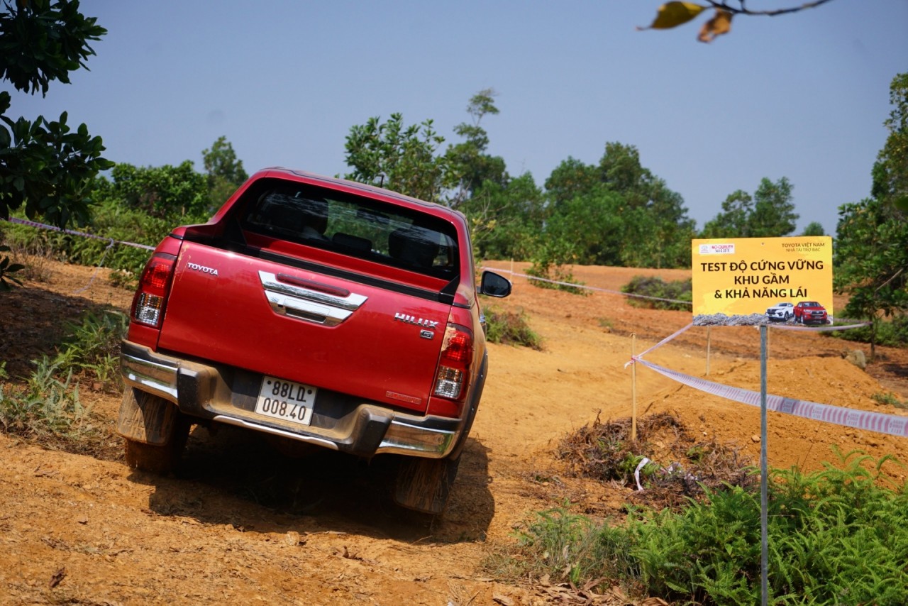 co gi hap dan tai gian hang toyota o pvoil voc 2019