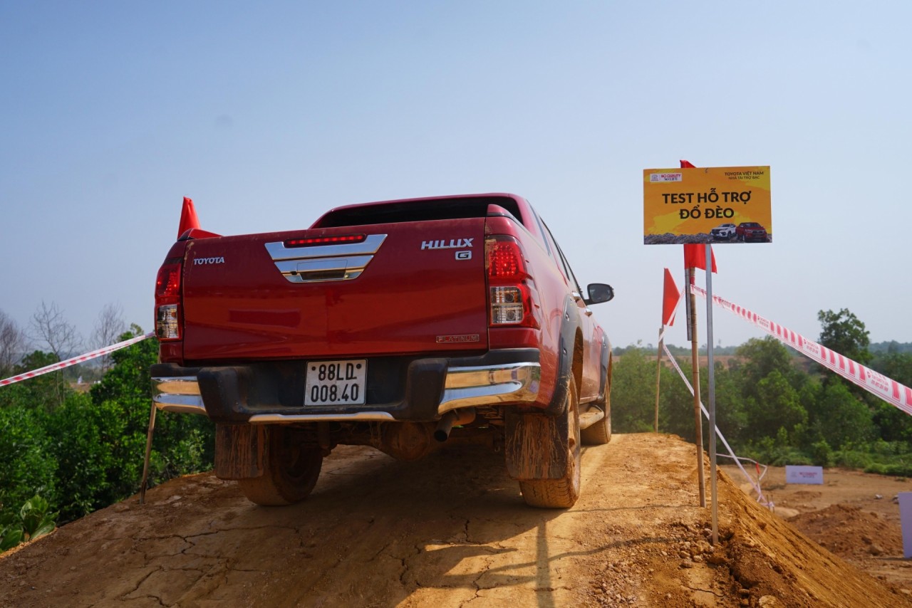 co gi hap dan tai gian hang toyota o pvoil voc 2019