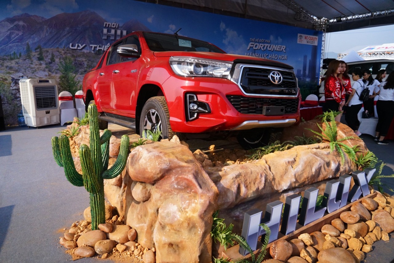 co gi hap dan tai gian hang toyota o pvoil voc 2019