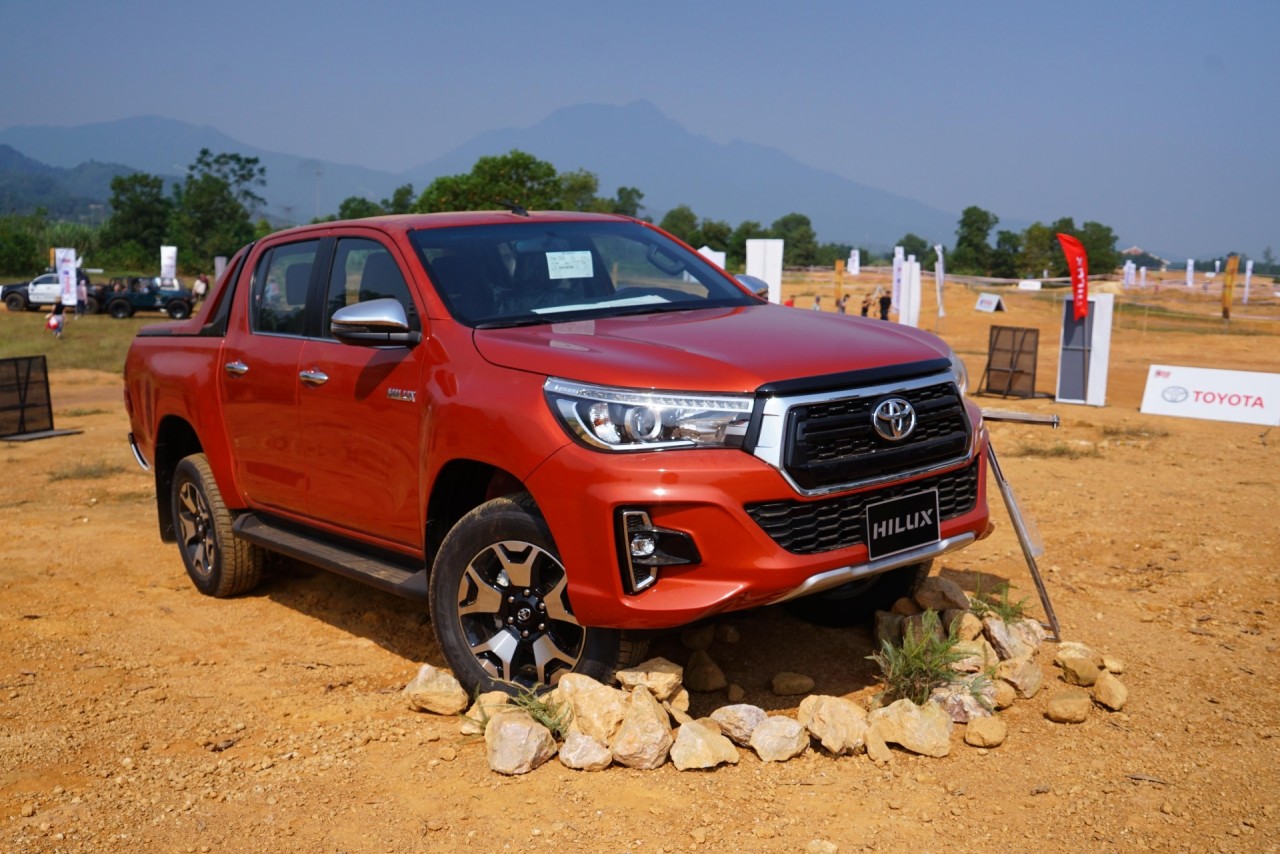 co gi hap dan tai gian hang toyota o pvoil voc 2019