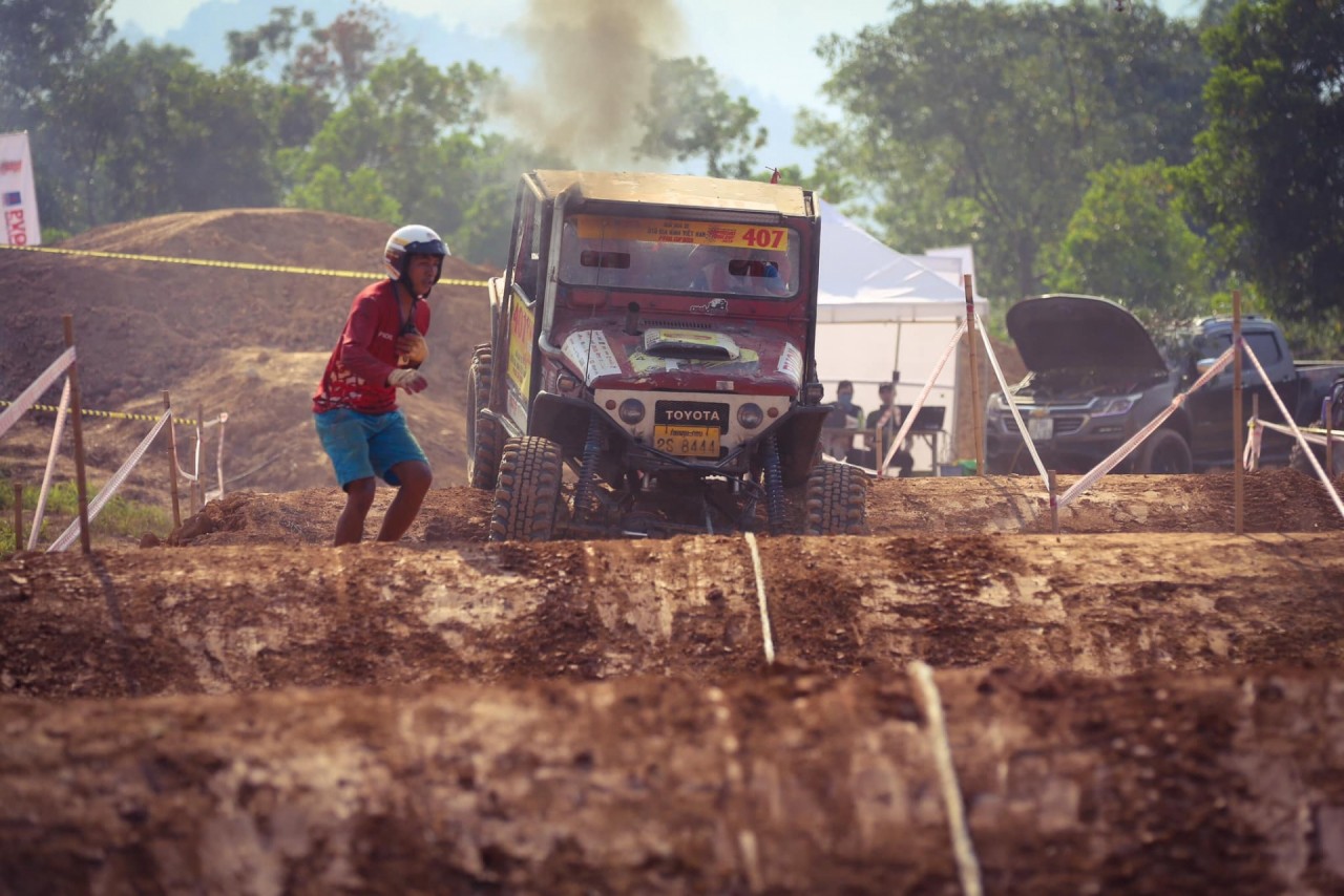 pvoil voc 2019 cam bay ho sau va tinh than dong doi o duong thi so 06