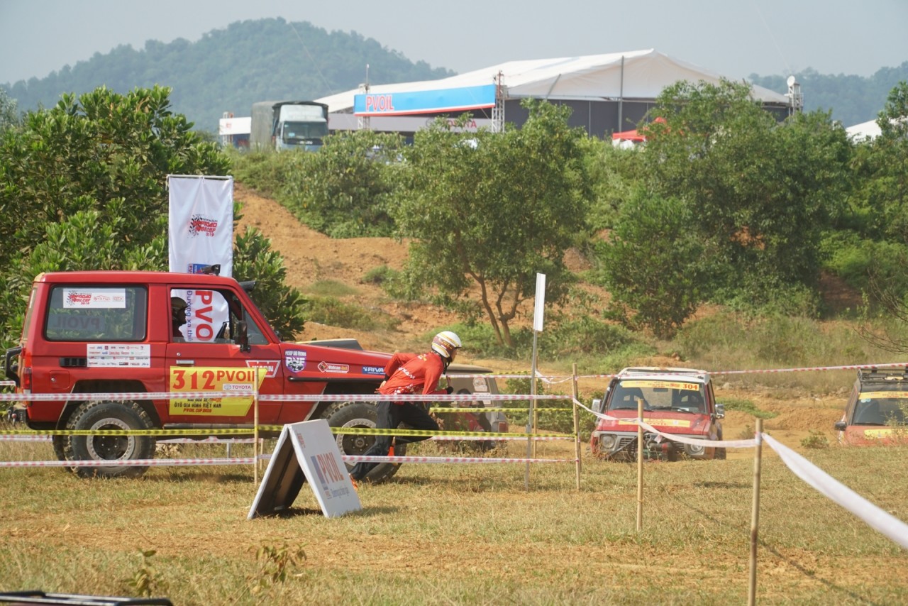 vinh danh cac nha vo dich mua giai pvoil voc 2019