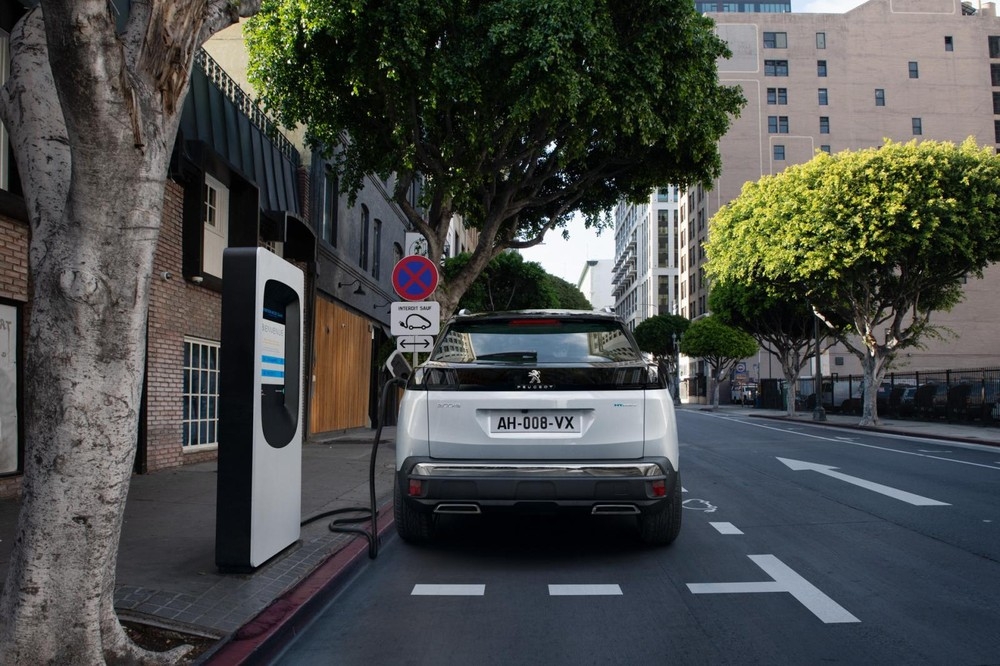 peugeot 3008 2020 trinh lang ban hybrid 225 tieu thu xang it hon xe may