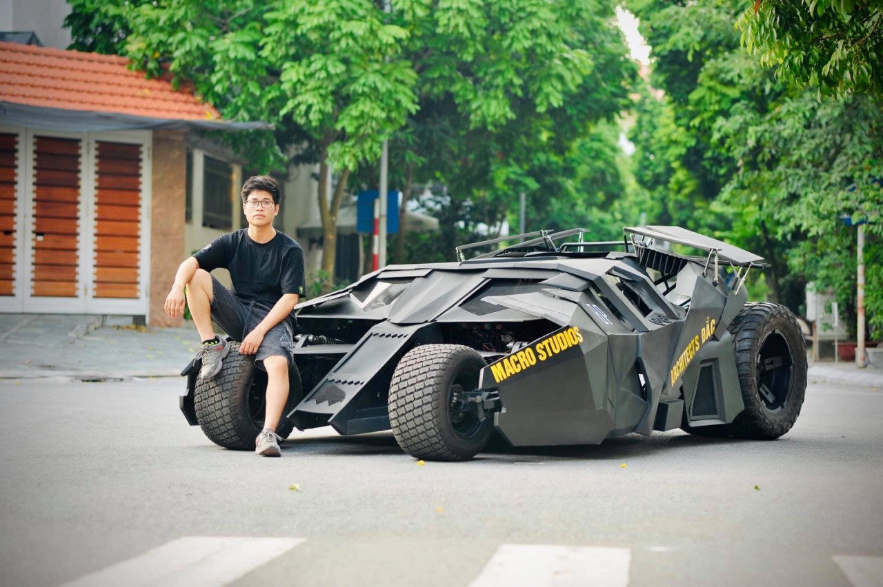 Architects Đắc & chiếc "xe dơi" Bat Mobile phiên bản Việt Nam architects dac chiec xe doi bat mobile phien ban viet nam