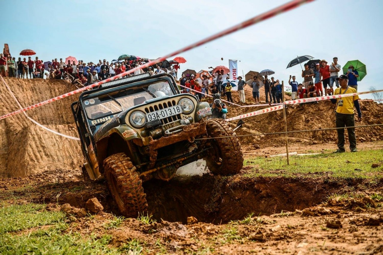 pvoil voc 2020 vdv hung jeep cop gia binh phuoc
