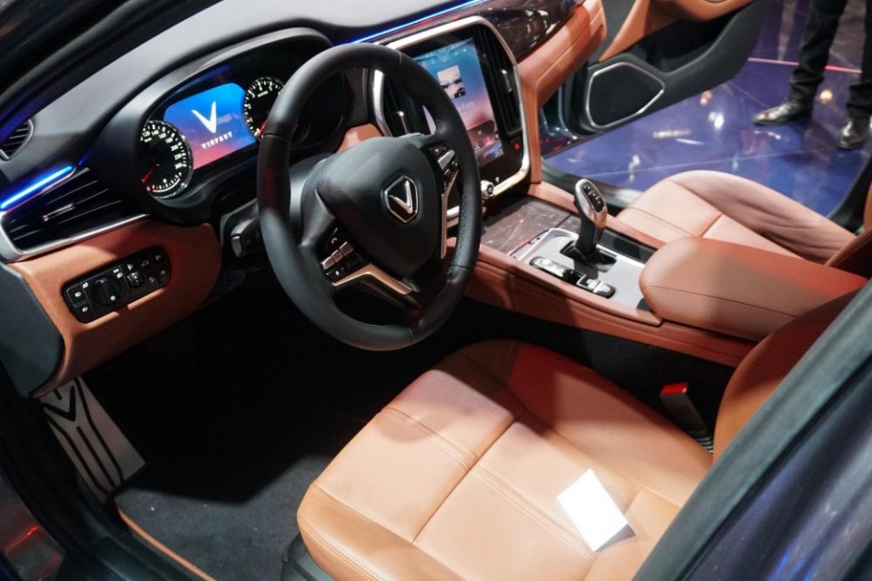 Hình ảnh đầy đủ về bộ đôi VinFast LUX SA 2.0 và A 2.0 hinh anh bo doi vinfast lux sa 20 va a 20 vua ra mat