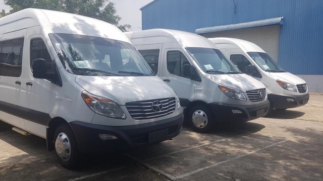 Chỉ có một ô tô trên 9 chỗ nhập khẩu về Việt Nam trong tuần qua