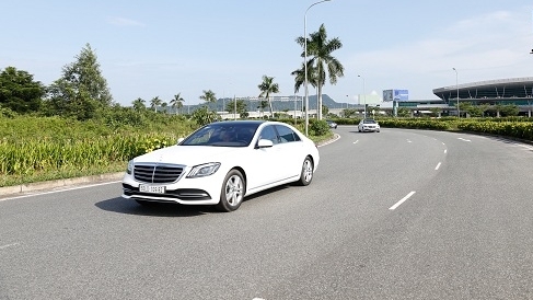 Chiêm ngưỡng sedan hạng sang Mercedes-Maybach S450 4MATIC có giá hơn 7 tỷ đồng