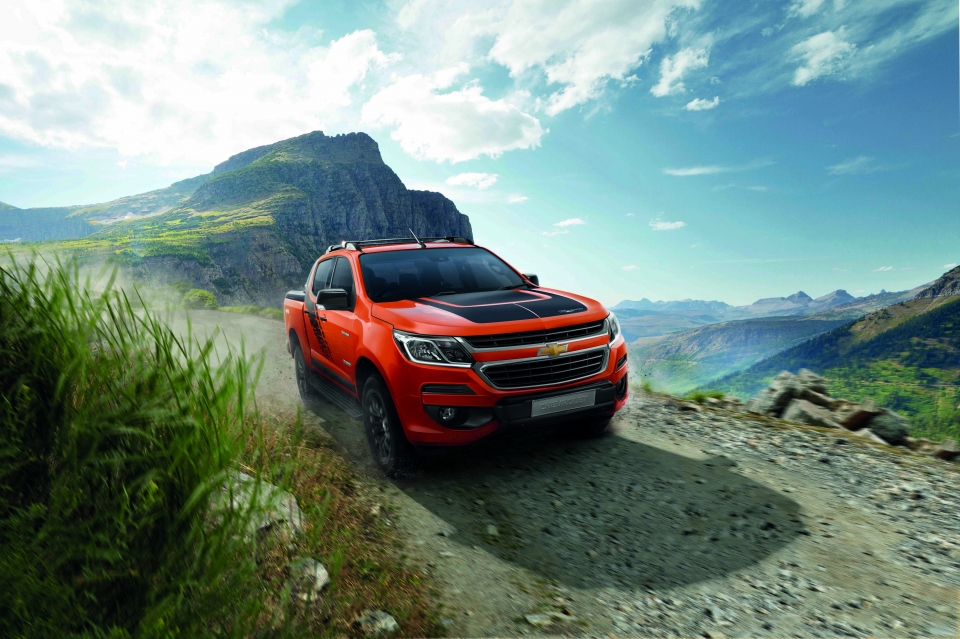 Chevrolet trình làng bán tải Colorado Storm bản giới hạn 100 chiếc chevrolet trinh lang ban tai colorado storm ban gioi han 100 chiec