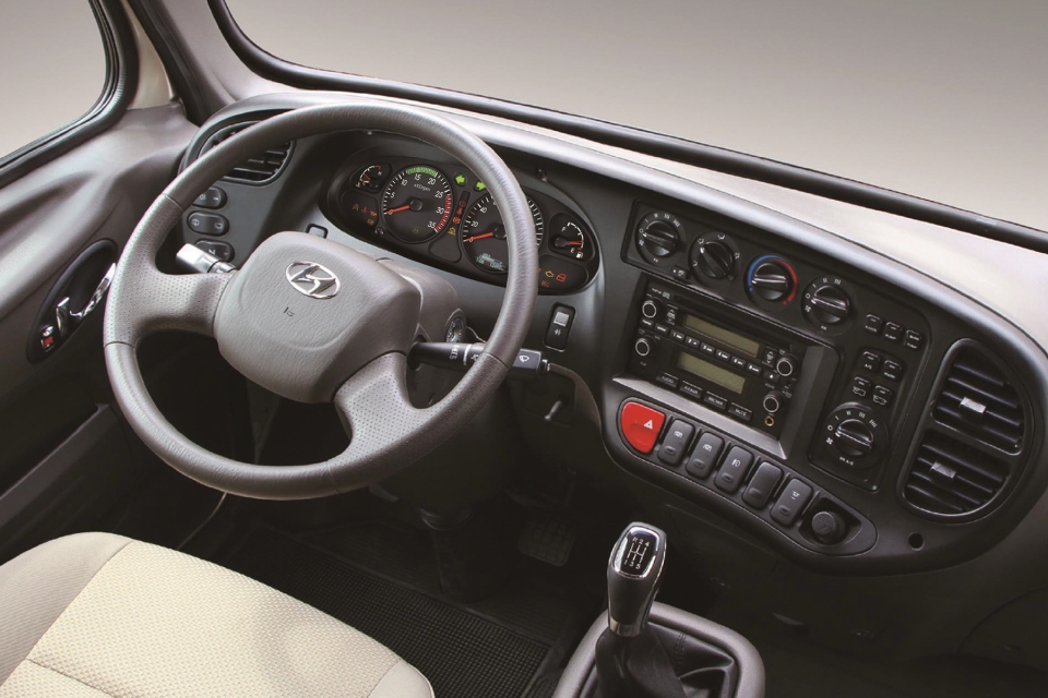 chiem nguong hyundai new county the he moi co gia gan 14 ty dong