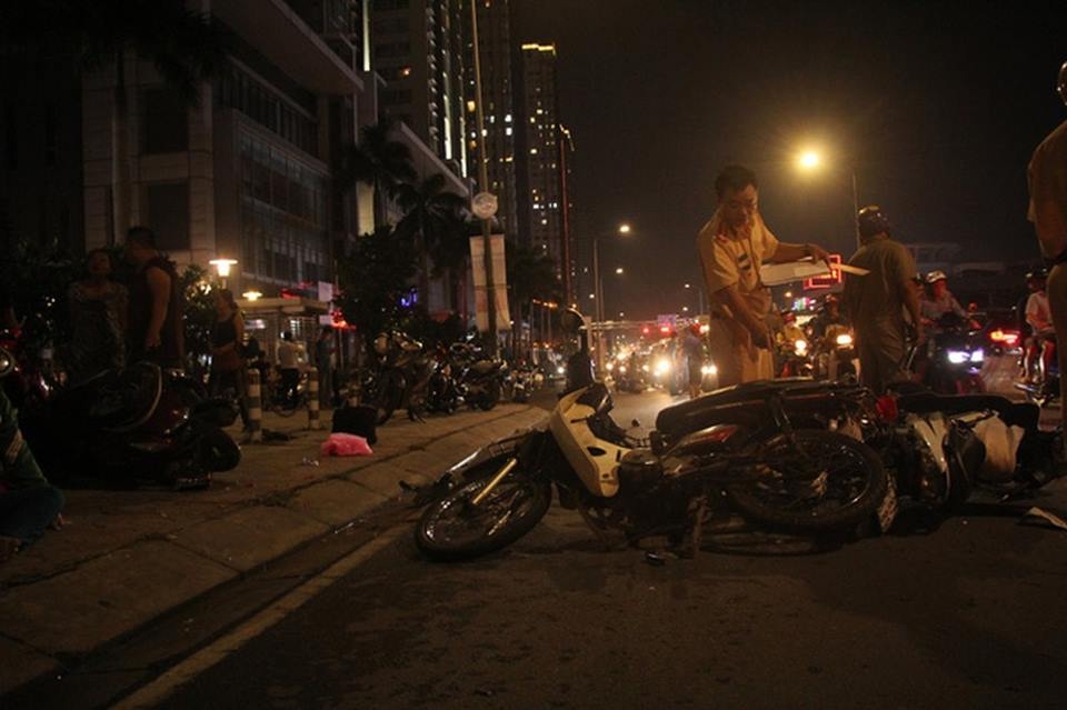 innova tong hang loat xe may o tphcm tai xe xe dien bo tron