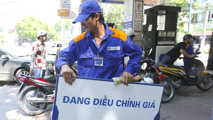 Giá xăng giảm tiếp, A95 xuống dưới 20.000 đồng/lít gia xang giam 1000 dong lit tu 3 gio chieu nay