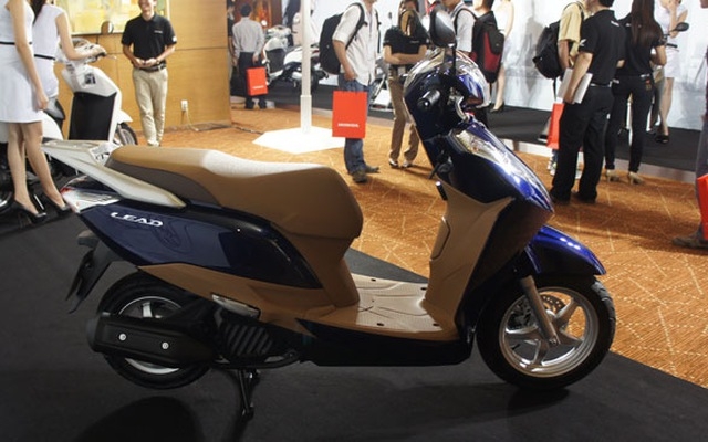 37000 xe honda lead bi trieu hoi tai nhat ban