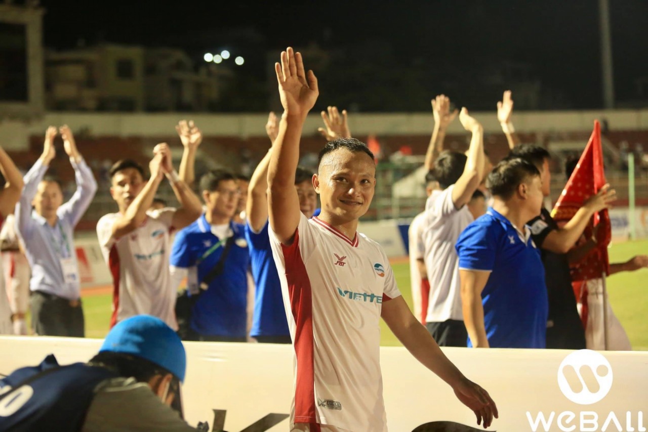 SABC 2020: Đấu giá chiếc áo đấu đặc biệt của thành viên CLB Viettel - Đương kim vô địch V.League 2020 SABC 2020: Đấu giá chiếc áo đấu đặc biệt của thành viên CLB Viettel - Đương kim vô địch V.League 2020