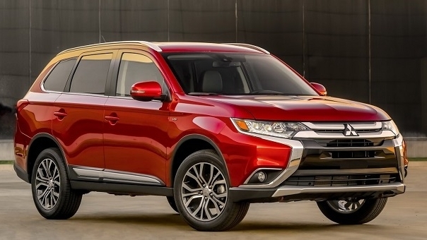 Triệu hồi 88 xe Mitsubishi Outlander lỗi khóa cửa