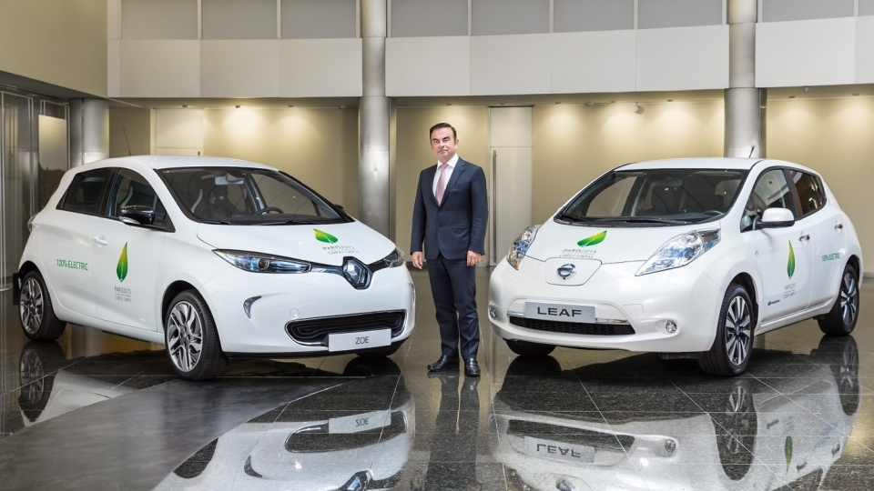 Carlos Ghosn được tại ngoại sau hơn 100 ngày bị giam giữ