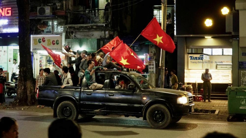 tp ho chi minh cam duong phuc vu nguoi dan xem chung ket viet nam malaysia