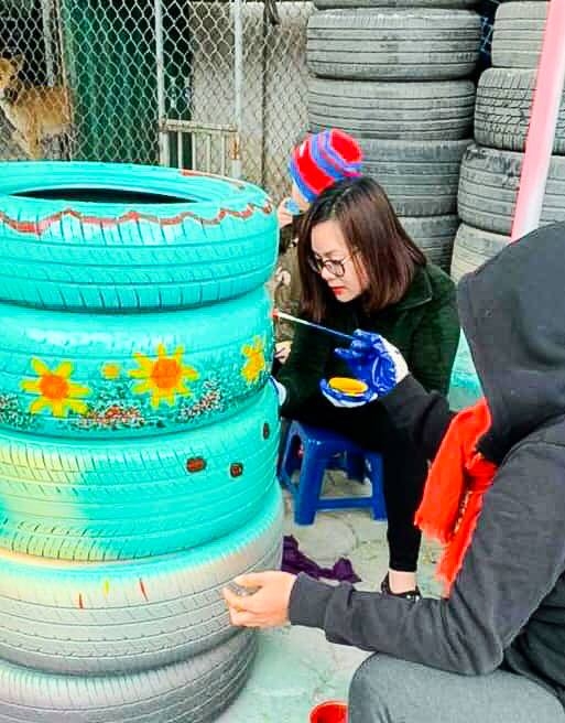 tinh than suoi am ban cao 2018 ruc chay truoc gio xe lan banh